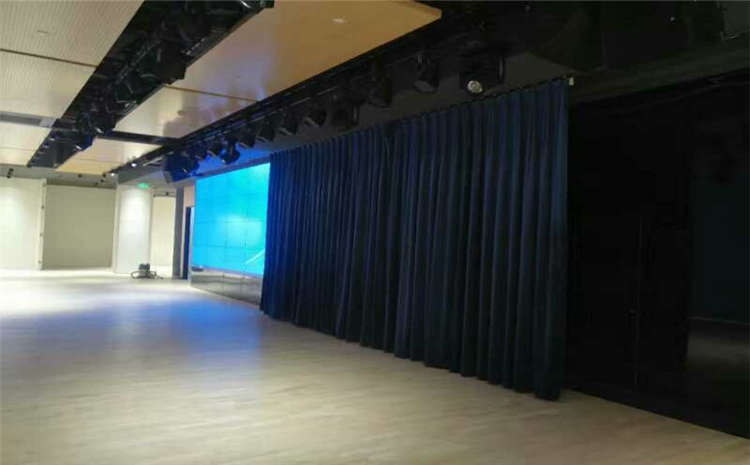 專業(yè)的實(shí)木運(yùn)動(dòng)地板主輔龍骨結(jié)構(gòu)