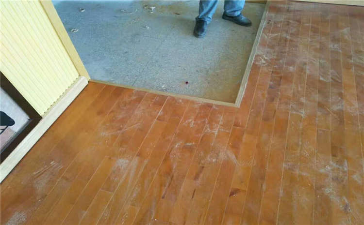 學(xué)校風(fēng)雨操場木地板防潮